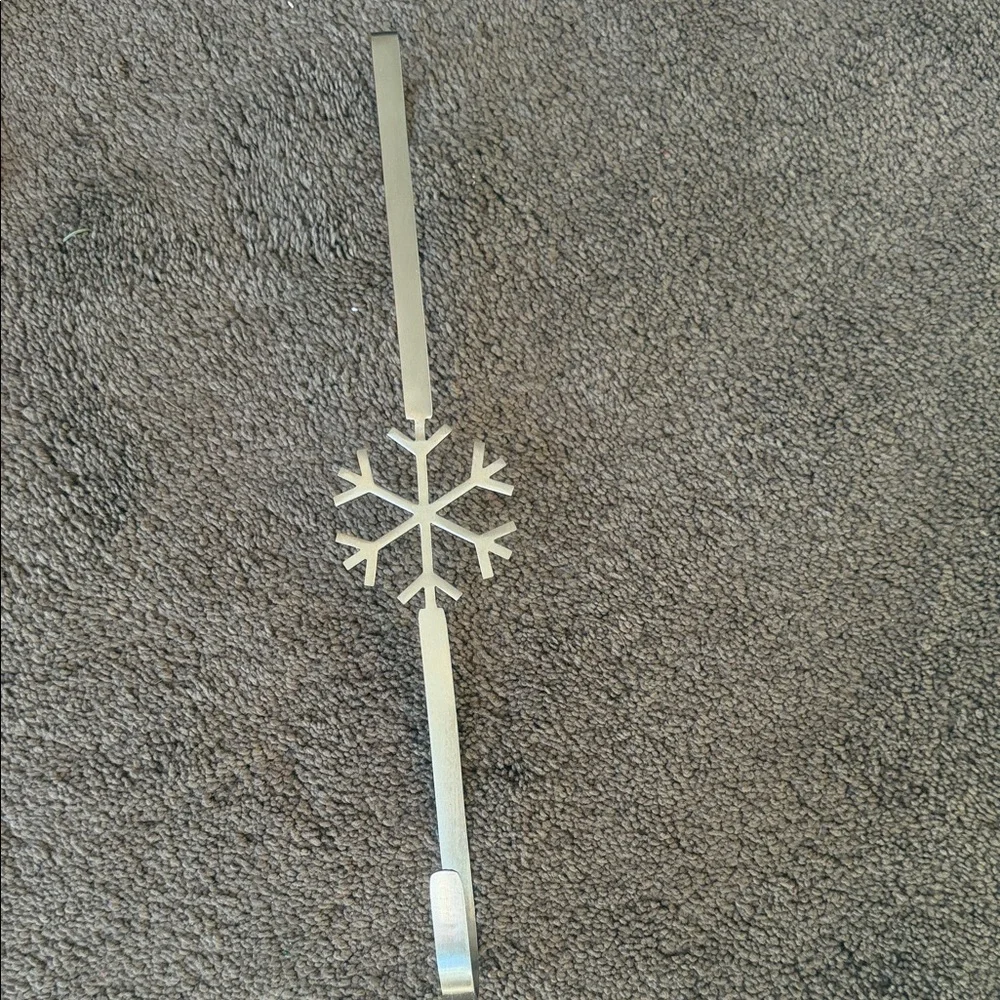 Silver Snowflake Door Hanger